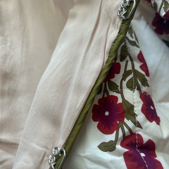 Entro Floral Quilted Puffer Jacket - Cream and Pink - Picture 7 of 9